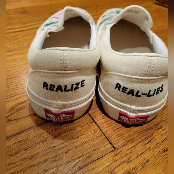 Vans Slip-Ons - Customized - Mens 6.5/Women's 8 - Picture 3 of 3